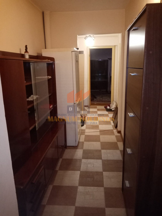 Apartament 3 camere, Nord, etajul 3