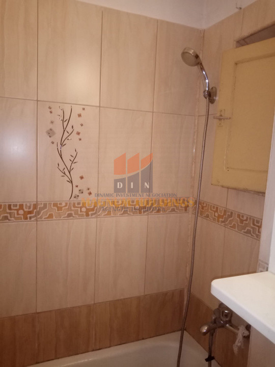 Apartament 3 camere, Nord, etajul 3