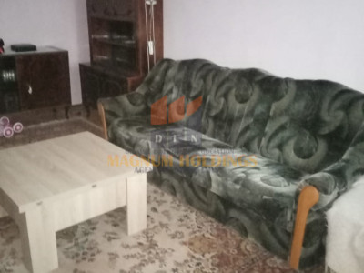 Apartament 3 camere, Nord, etajul 3