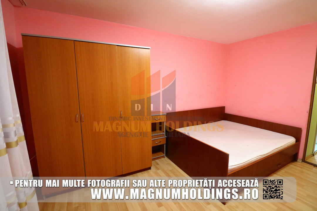 Garsoniera etajul 1, Prundu, Academica