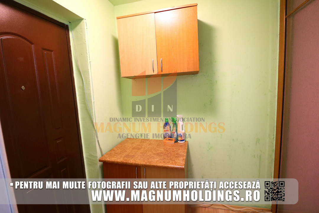 Garsoniera etajul 1, Prundu, Academica