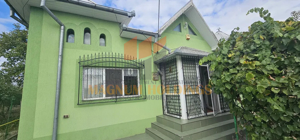 Casa 3 camere, Bradu, 750 mp teren