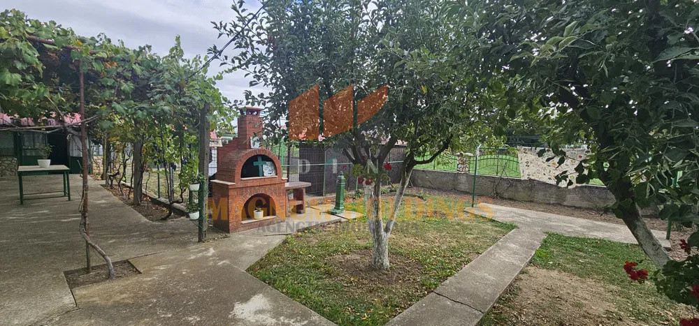 Casa 3 camere, Bradu, 750 mp teren