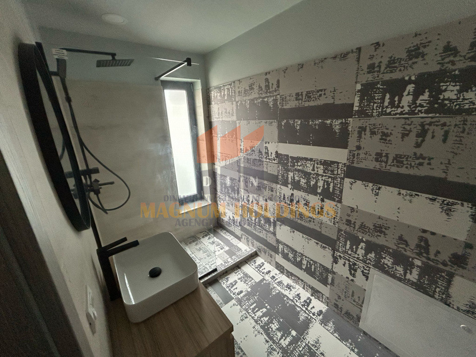 Casa tip mediteranean, parter, Smeura