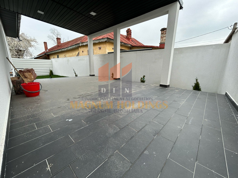 Casa tip mediteranean, parter, Smeura
