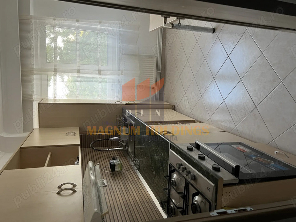 Apartament 2 camere, central, etajul 3, doua balcoane