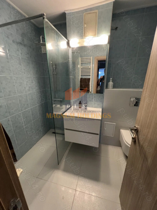 Apartament 2 camere, central, etajul 3, doua balcoane