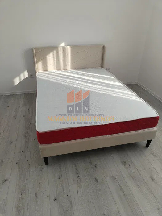 Apartament 2 camere, zona-semicentrala, cu boxa